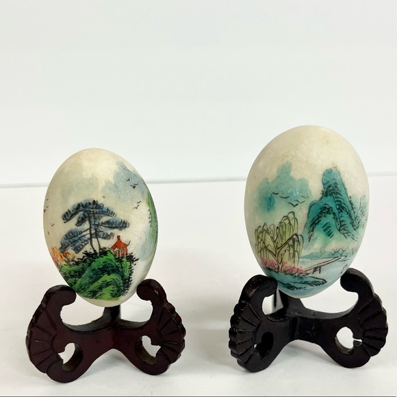 Vintage Set of Hand Painted Oriental Landscape Stone Egg - Picture 4 of 12